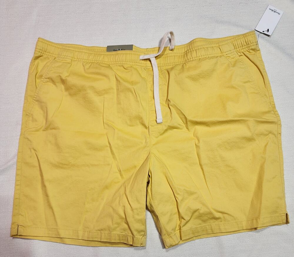 Yellow shorts XXL men By Goodfellow & Co